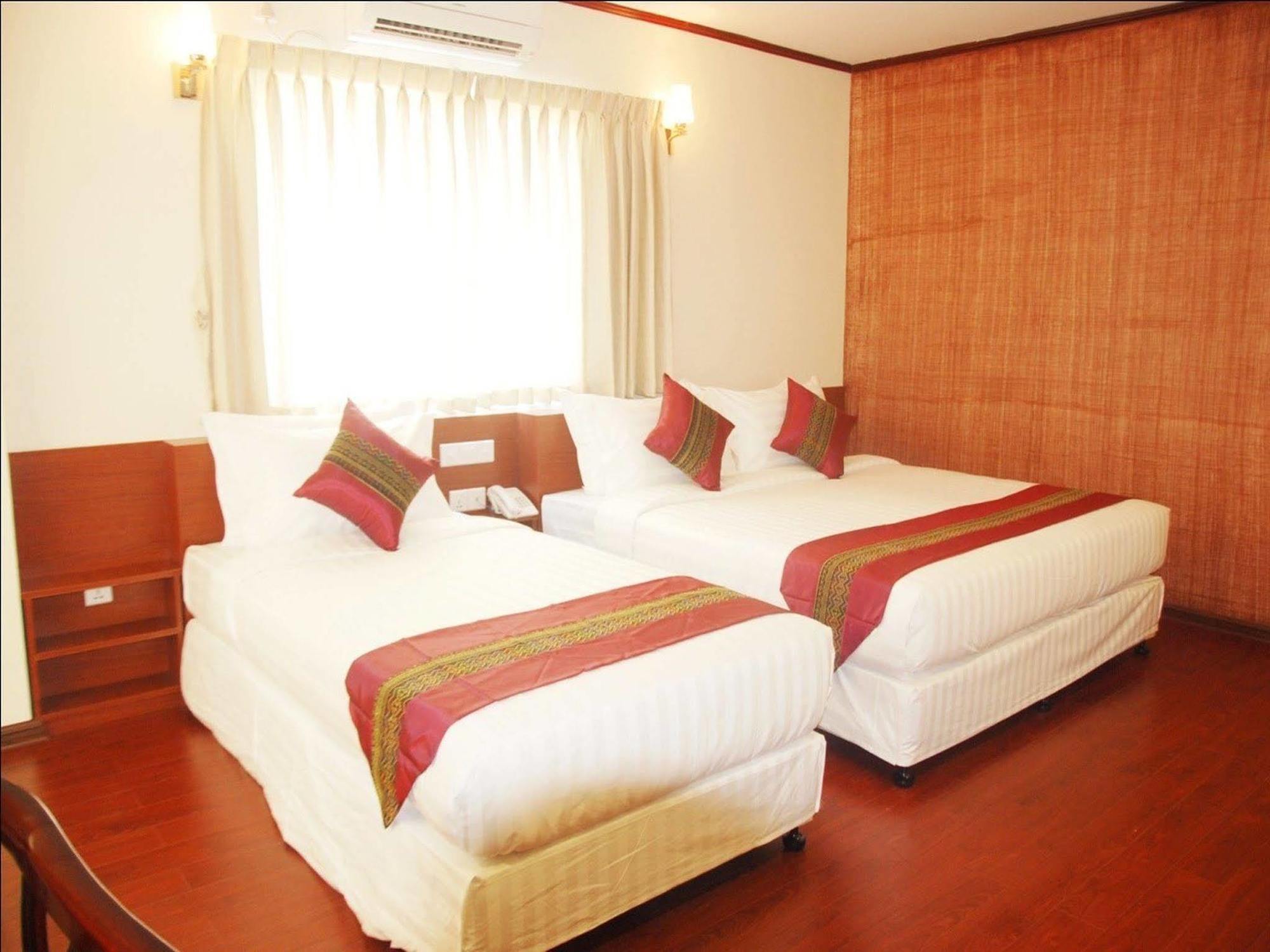Hotel Memory Sittwe Dış mekan fotoğraf